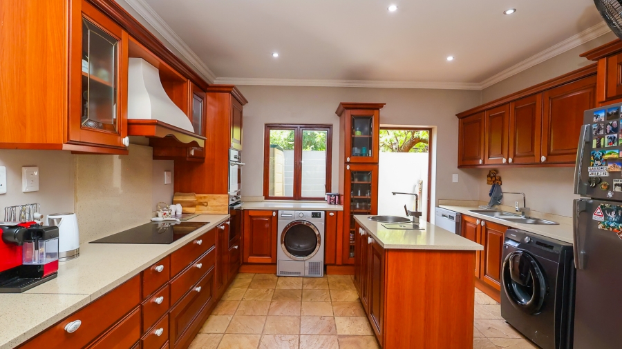 4 Bedroom Property for Sale in The Coves North West